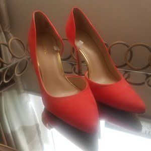 Merona Microsuede Orange Heeled Pumps